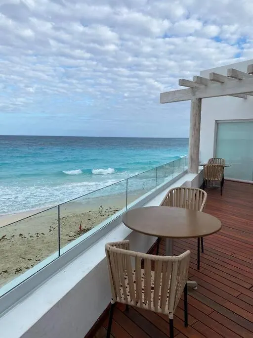 Beachfront Suite Deluxe -Best Ocean View, Resort With Beach, Gym And Spa Cancun