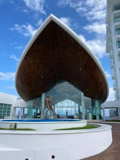 Beachfront Suite Deluxe -Best Ocean View, Resort With Beach, Gym And Spa Cancun 0*,  Mexico