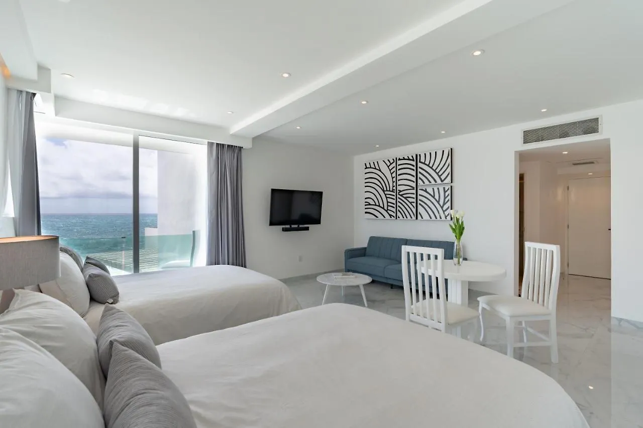 Beachfront Suite Deluxe -Best Ocean View, Resort With Beach, Gym And Spa Cancun Apartment