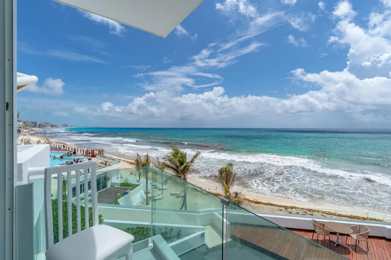 Apartment Beachfront Suite Deluxe -Best Ocean View, Resort With Beach, Gym And Spa Cancun