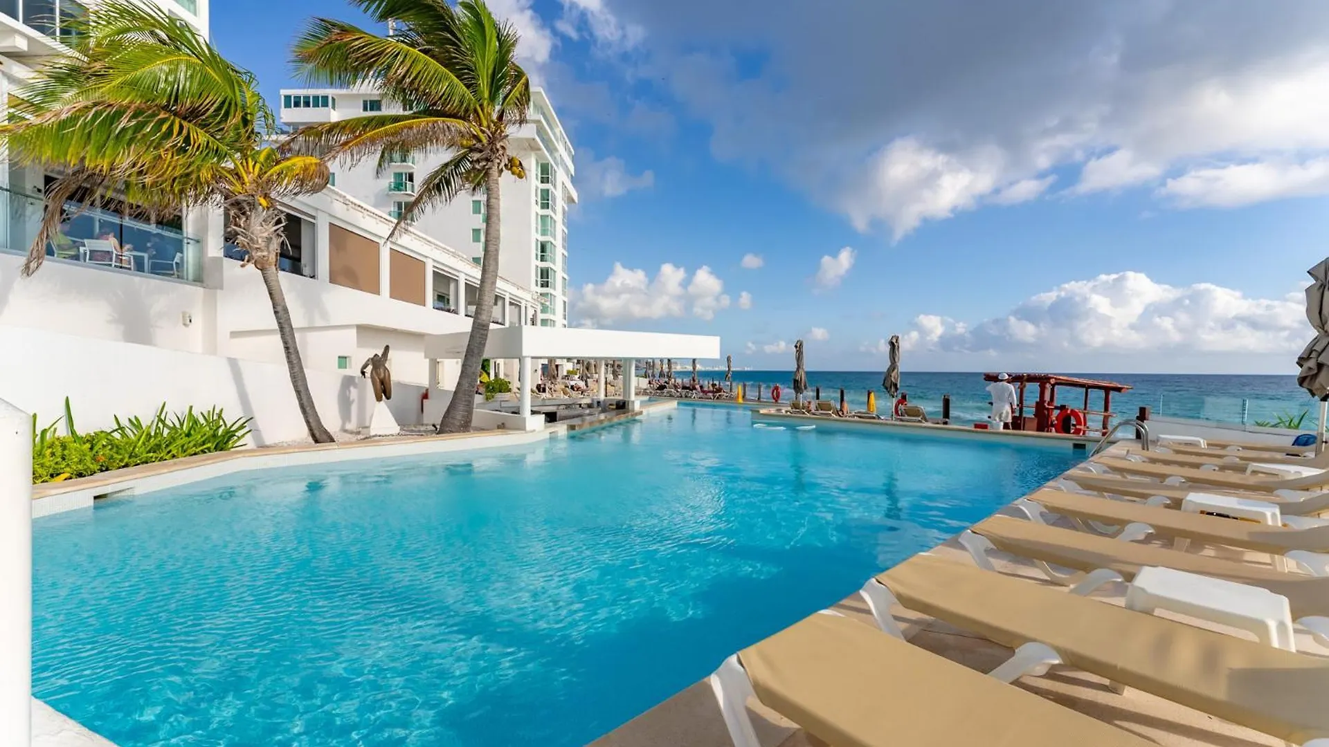 Apartment Beachfront Suite Deluxe -Best Ocean View, Resort With Beach, Gym And Spa Cancun