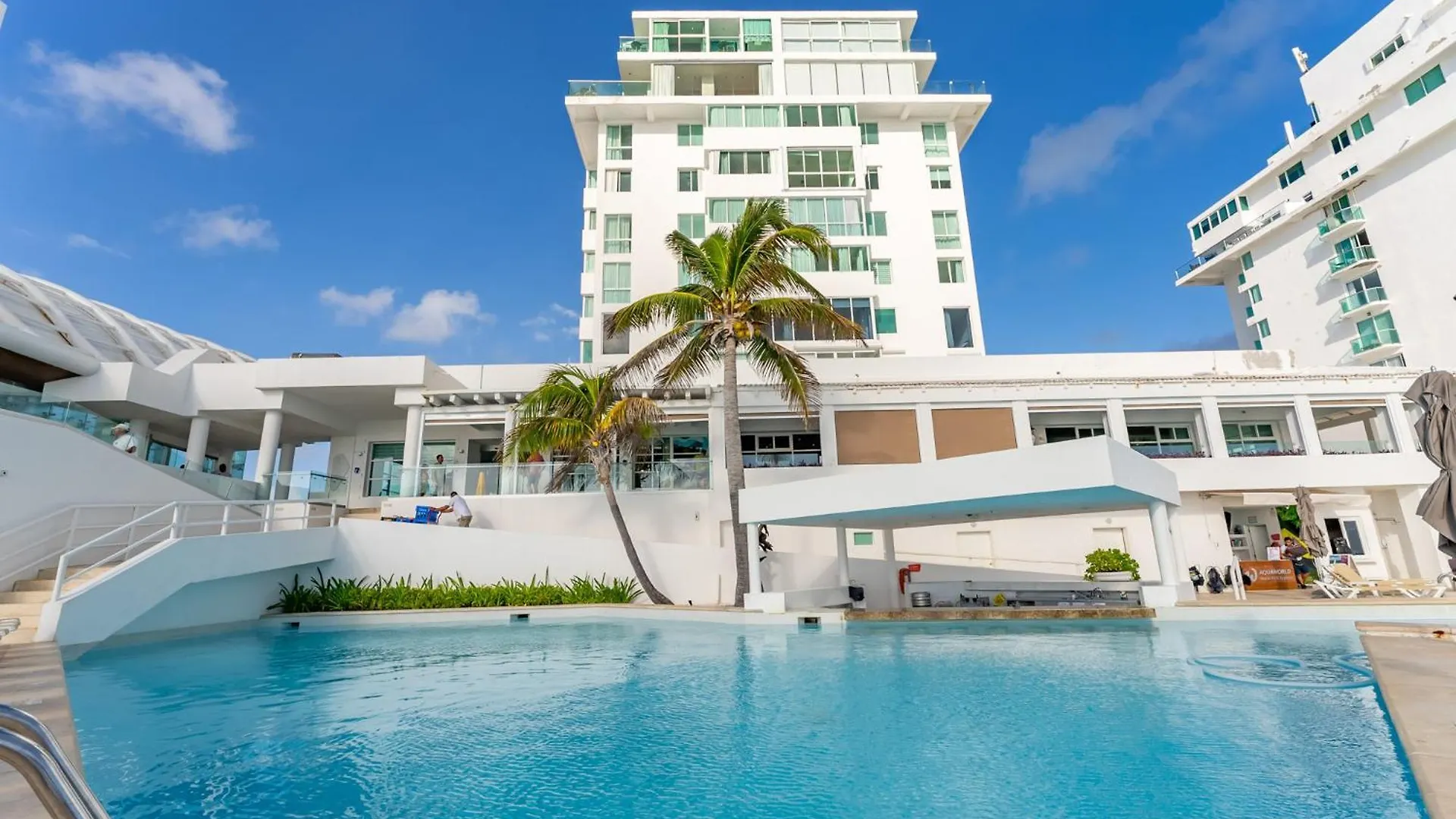 Beachfront Suite Deluxe -Best Ocean View, Resort With Beach, Gym And Spa Cancun 0*,
