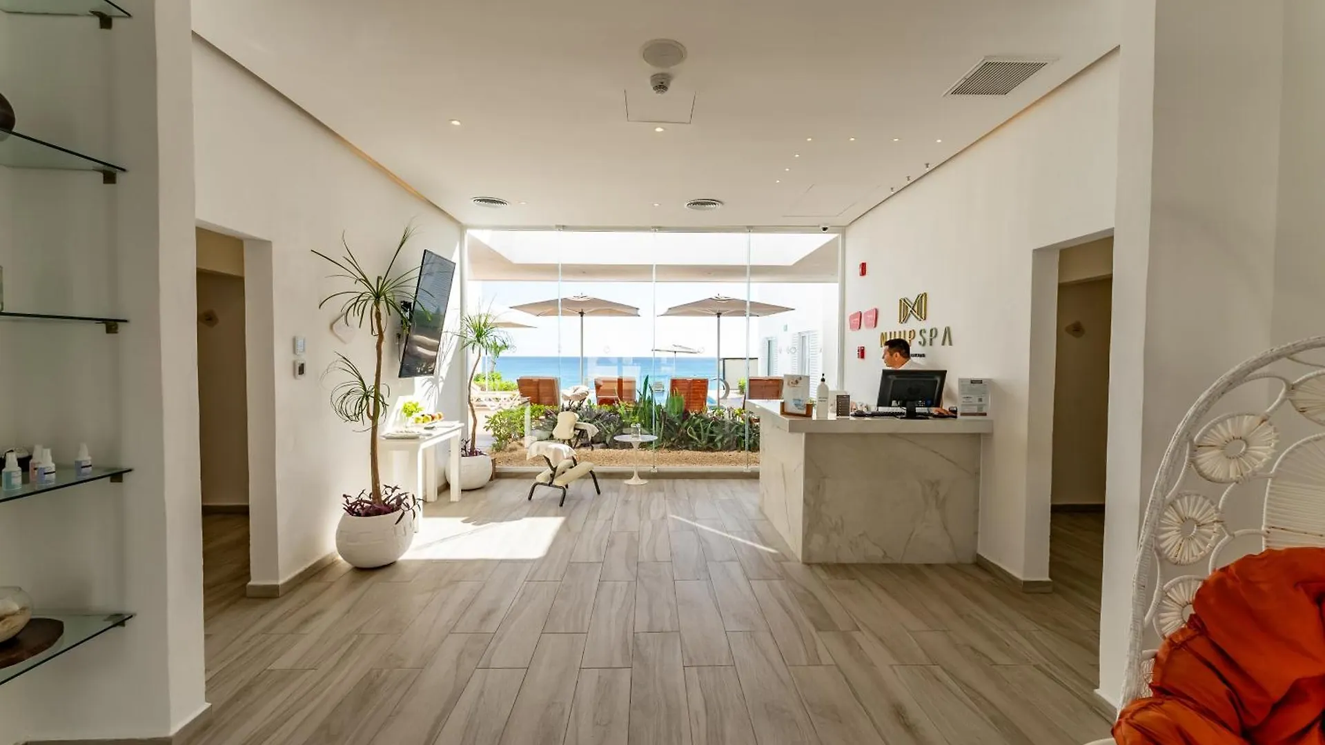 Apartment Beachfront Suite Deluxe -Best Ocean View, Resort With Beach, Gym And Spa Cancun