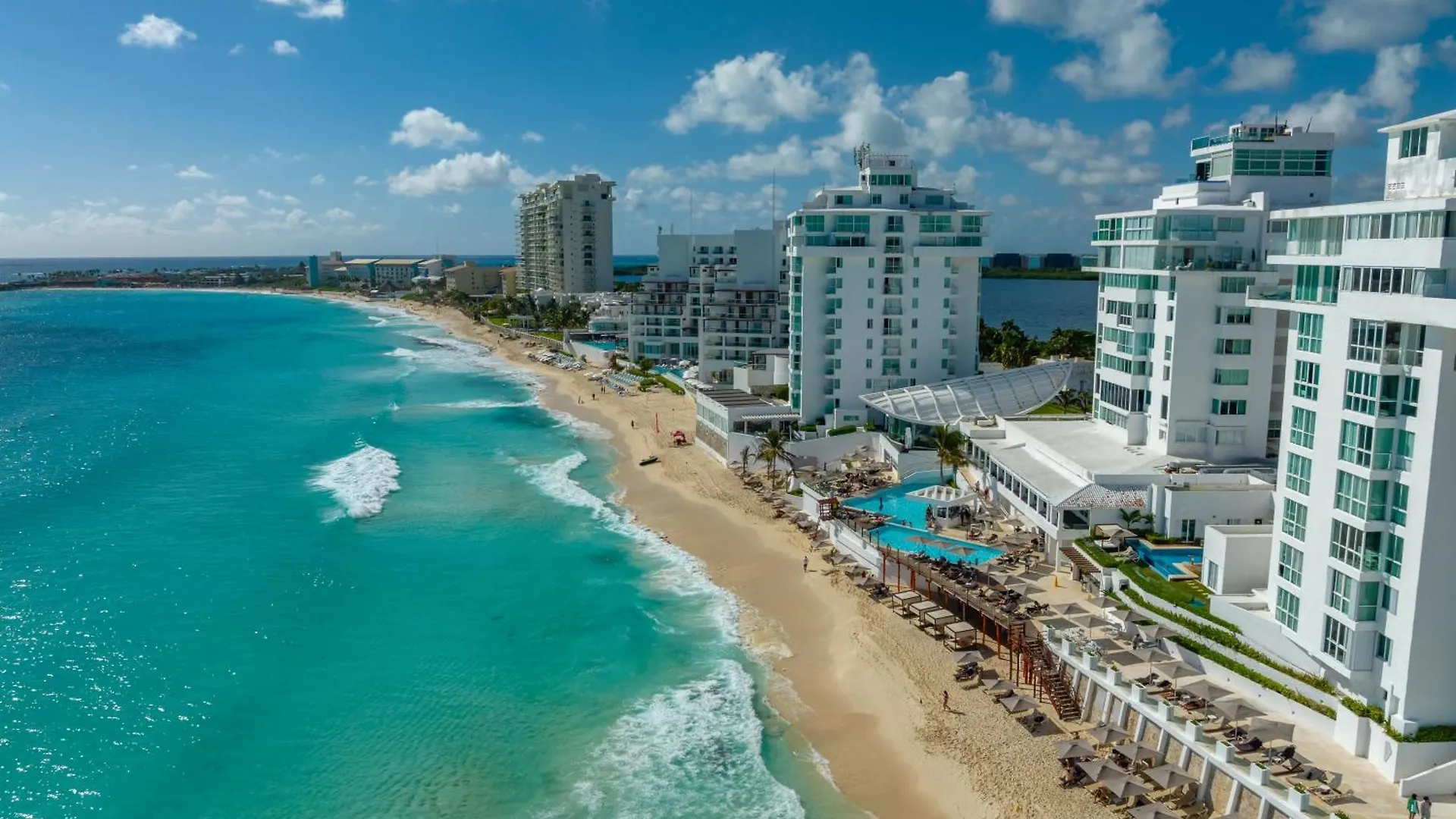 Beachfront Suite Deluxe -Best Ocean View, Resort With Beach, Gym And Spa Cancun Apartment